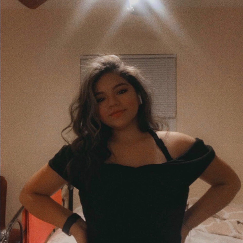 Meet your Posher, Anna